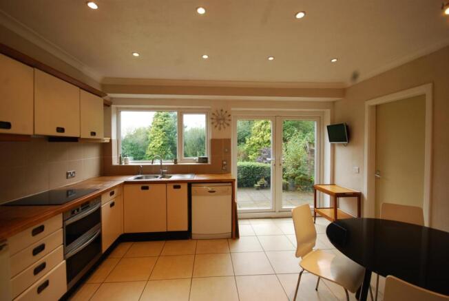 KITCHEN DINER