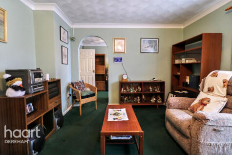 Larch Grove, North Elmham