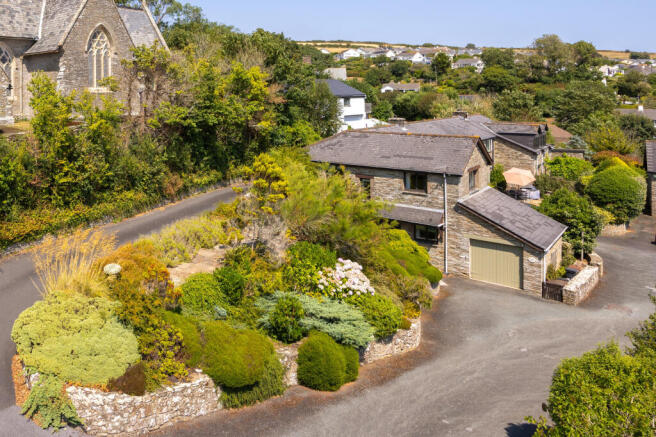 A03 - Old Walls 1 Charleton Court Barns - 260729 -