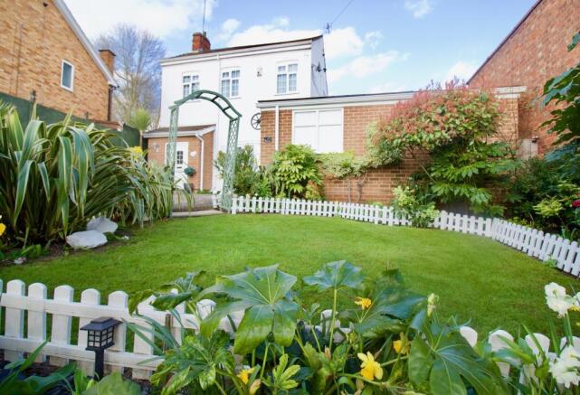 Garden at Front