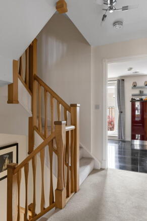4 bed Terraced for sale Image 9