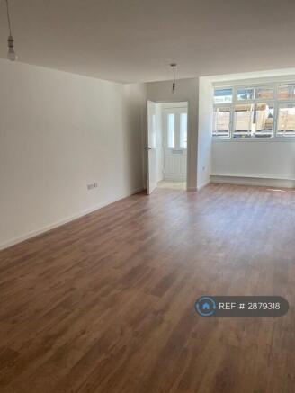 Front Room / Dinning Area