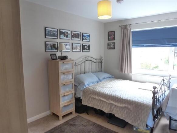 BEDROOM 2