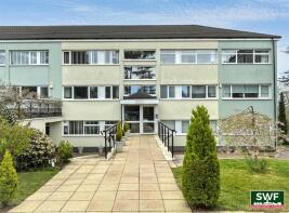 20, Wightwick Court, Wolverhampton WV6 8HF