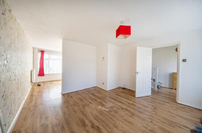 1437608-16-69ce70...