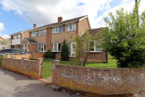 2, Lund Crescent, Lundwood, Barnsley S71 5LQ