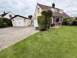 16, Whitecliffe Crescent, Swillington, Leeds LS26 8QR