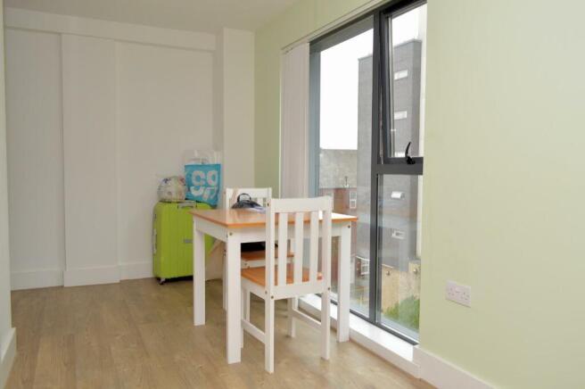 Studio for sale Image 5