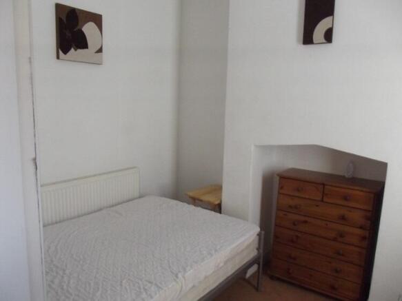 4 bed House Share to rent Image 5