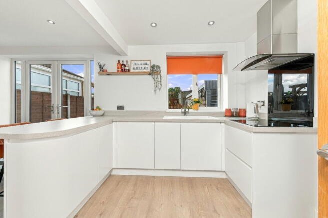 Windermere Road, Castleford, WF10 3NQ photo 3