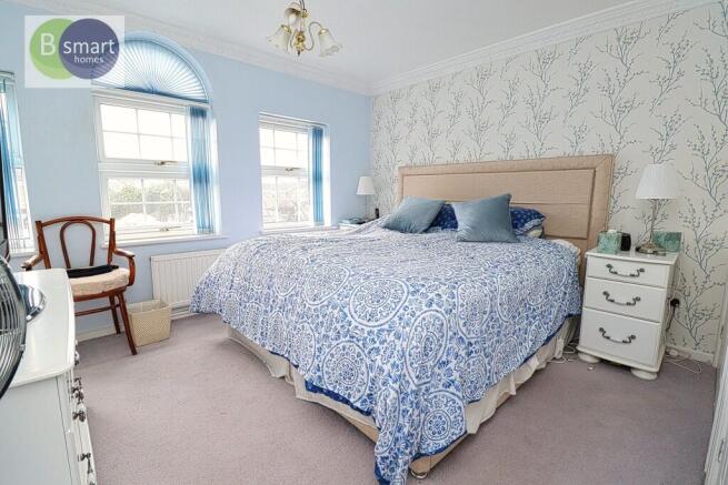 4 bed Detached for sale Image 10