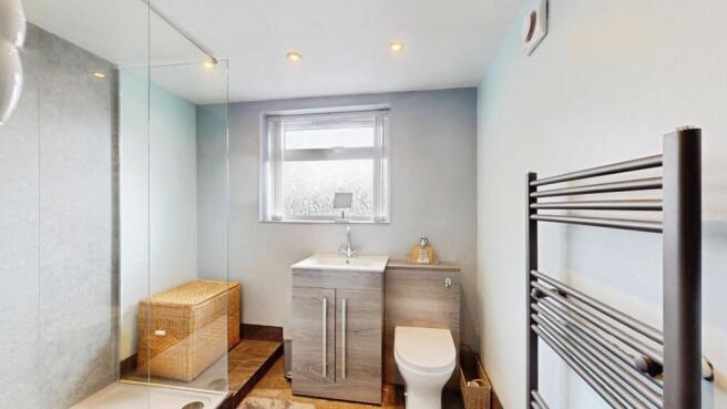 2 bed Semi-Detached for sale Image 8