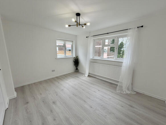 Hall Road, St. Neots, PE19 photo 4