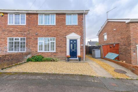 Raldan Close, Barry