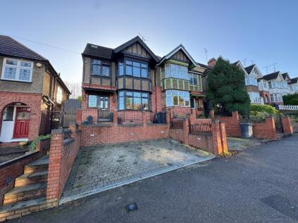 Cutenhoe Road, Luton, LU1