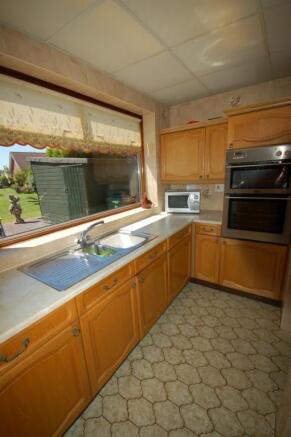 L'Shaped Kitchen