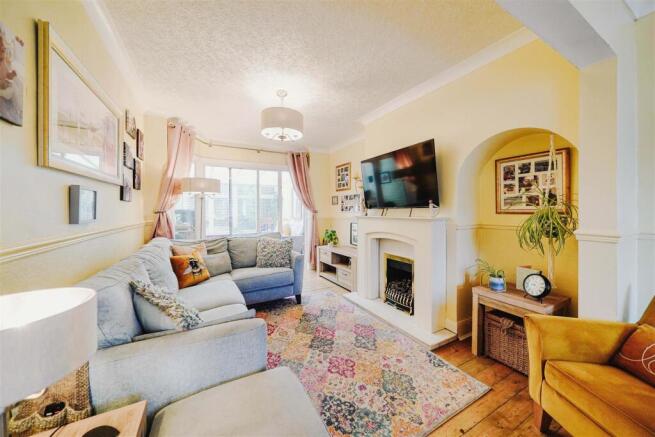 Through Lounge/Dining Room