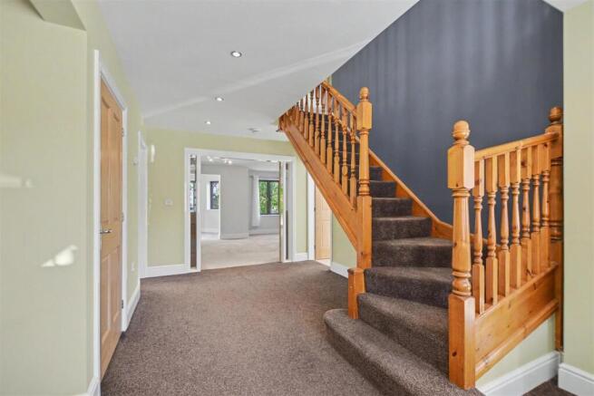 Entrance Hall_1.jpeg