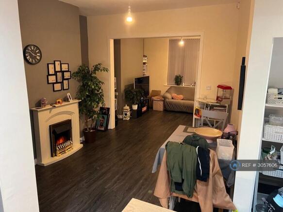 Lounge 2