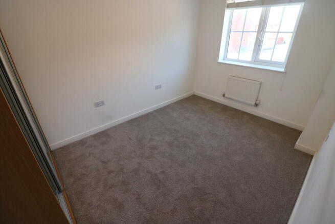 3 bed Semi-Detached to rent Image 8