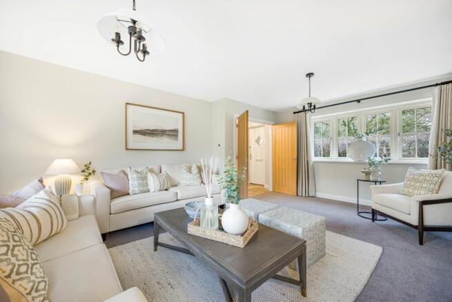 Dukes Field, Down Ampney, Cirencester, Gloucestershire, GL7 photo 4