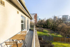 Flat 6, 25, Brook Avenue, Wembley HA9 8PH