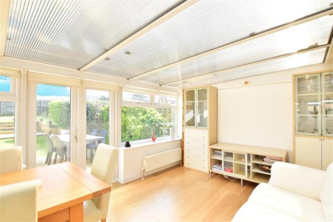 Conservatory/ Diner