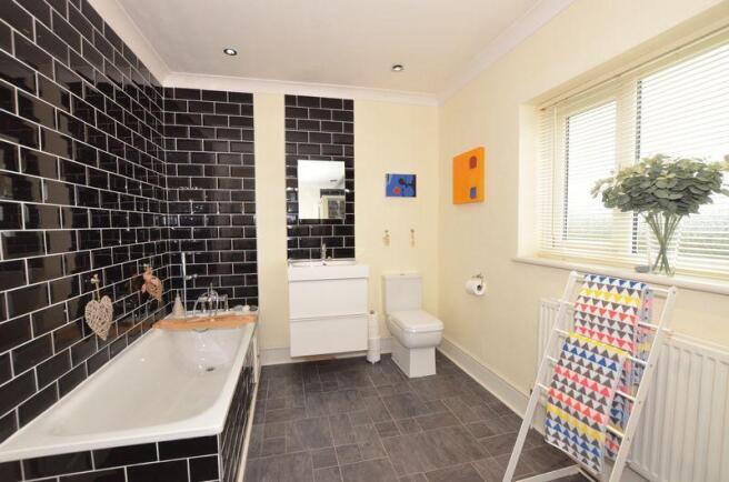 En Suite to Be...