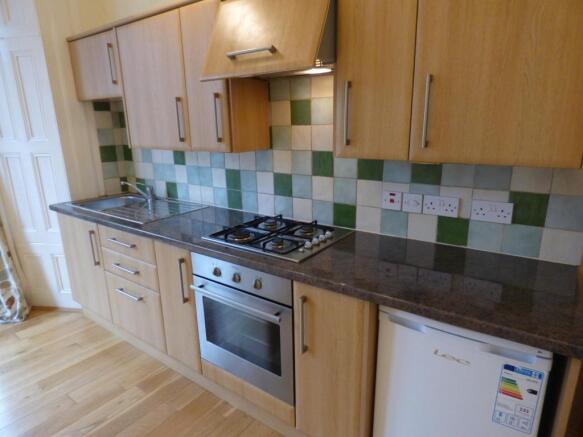 Kitchen ()