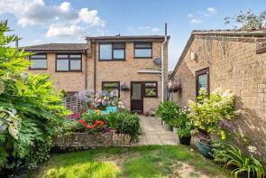 27, Lovage Way, Horndean, Waterlooville PO8 0JG