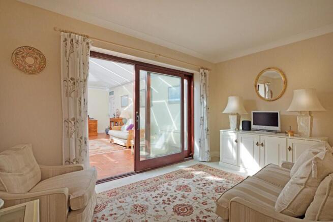 2 bed House for sale Image 7