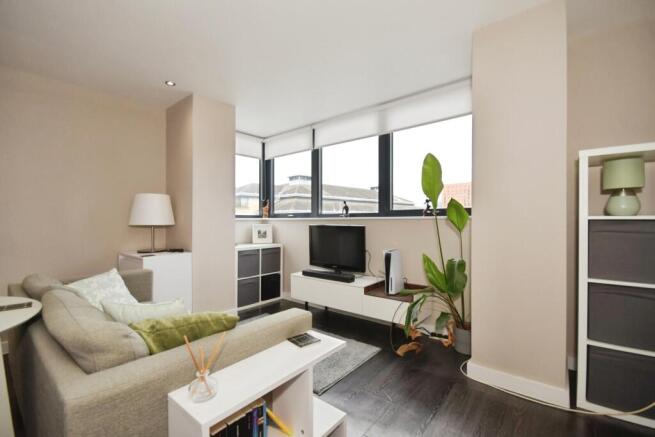 1 bed Flat for sale Image 7