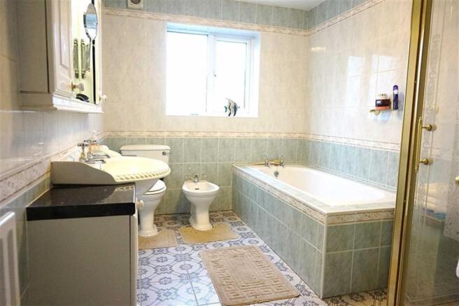 Photo 10