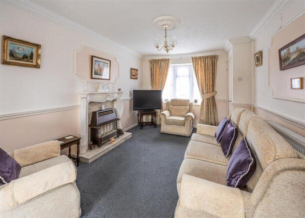 56 Tyning Close-8.jpg