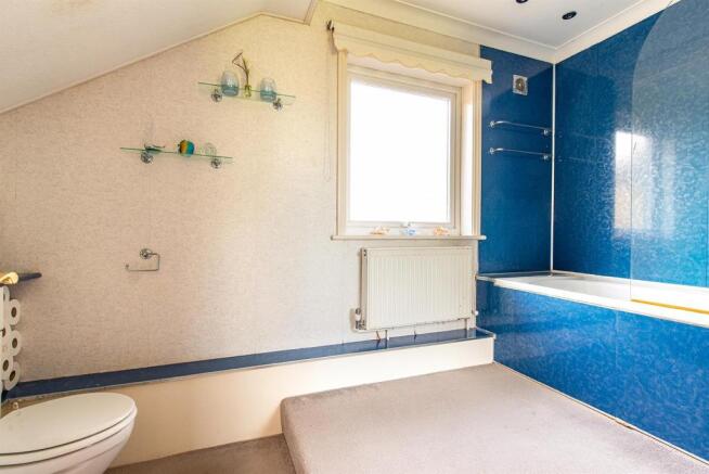 Borden Lane bathroom1b.jpg