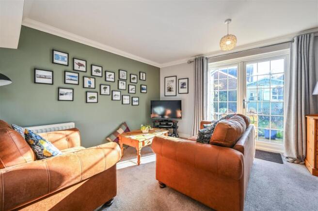 17 SCHOLARS WALK - TN395GA (1).jpg