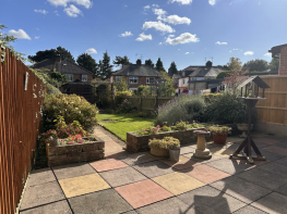 9, Ward Close, Leicester LE2 8NJ