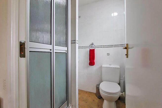 EN SUITE SHOWER