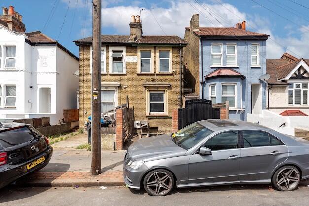 193 Whitehorse Road, Croydon, Surrey, CR0 2LB