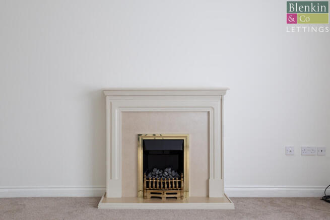 3 bed Town House to rent Image 4