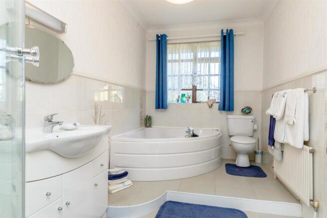 8364211-interior05.jpg