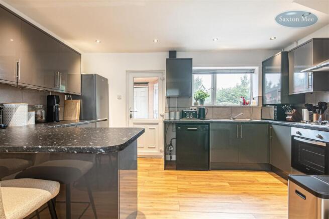 3 bed Terraced for sale Image 7