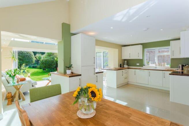 Kitchen/Living...