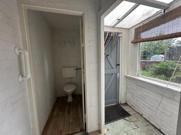 3 bed Semi-Detached for sale Image 8