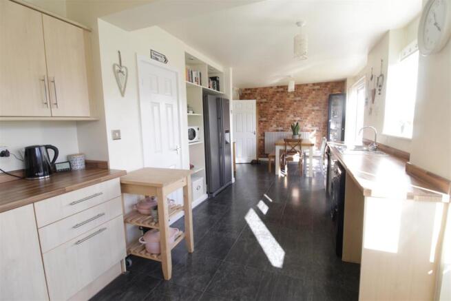 KITCHEN/DINER