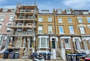 22c, St Julians Road, London NW6 7LA