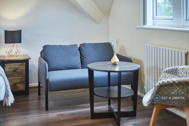 1 bed House Share to rent Image 10