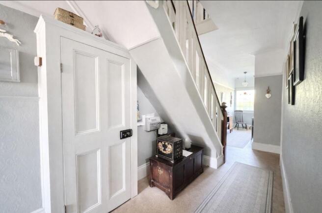 Entrance hall view 2