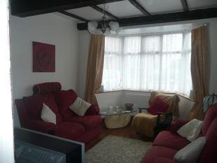 LOUNGE: