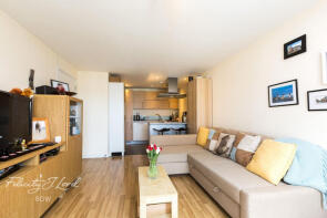 Flat 40, 215 Park View Court, Devons Road, London E3 3AN